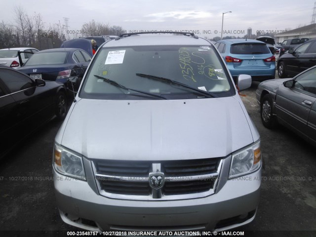 2D4RN5D15AR367642 - 2010 DODGE GRAND CARAVAN SXT SILVER photo 6