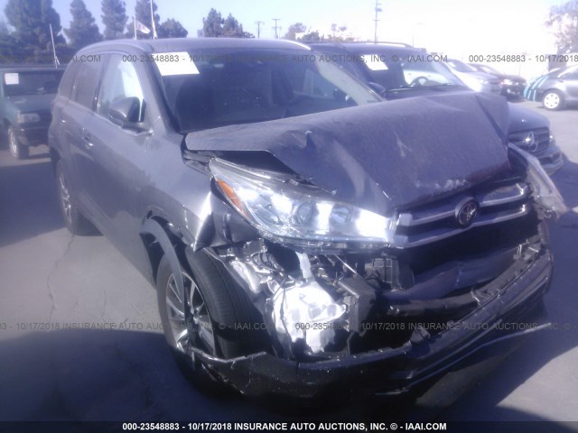 5TDKZRFH3HS189154 - 2017 TOYOTA HIGHLANDER SE/XLE GRAY photo 1