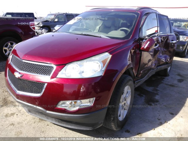 1GNLRGED3AS116071 - 2010 CHEVROLET TRAVERSE LT RED photo 2