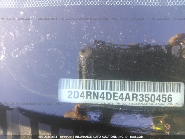 2D4RN4DE4AR350456 - 2010 DODGE GRAND CARAVAN SE GRAY photo 9