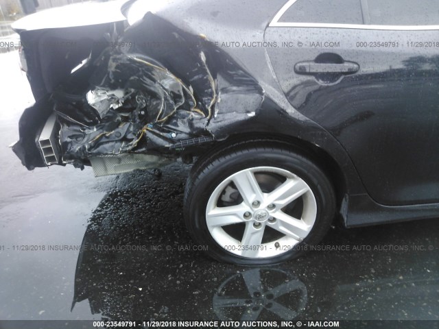 4T1BF1FK8EU831053 - 2014 TOYOTA CAMRY L/SE/LE/XLE Qara foto 6