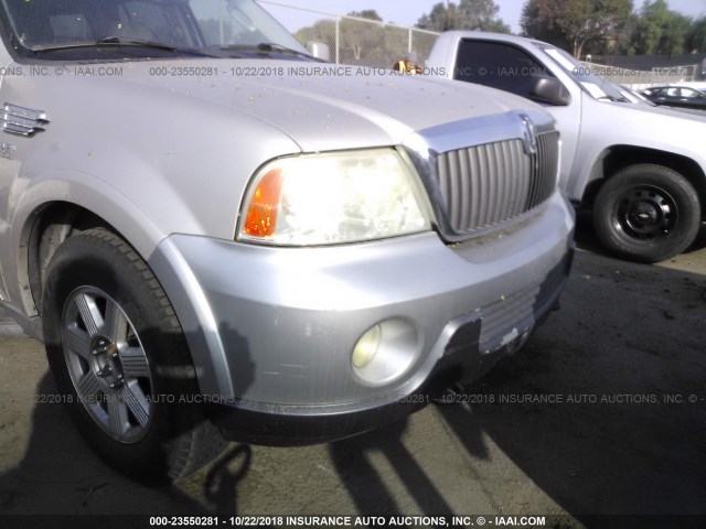5LMFU27R83LJ16346 - 2003 LINCOLN NAVIGATOR 银色 照片 6