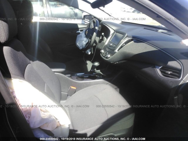 1G1ZB5ST0JF263814 - 2018 CHEVROLET MALIBU LS შავი ფოტო 5