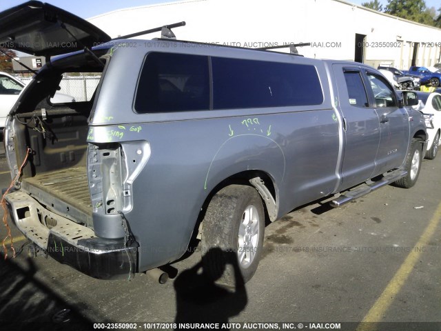 5TFCW5F15CX014111 - 2012 TOYOTA TUNDRA DOUBLE CAB SR5 SILVER photo 4