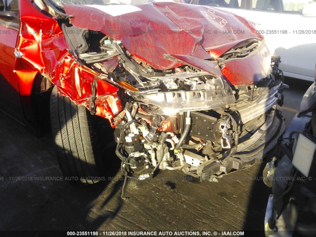 JTDKARFP7H3030315 - 2017 TOYOTA PRIUS PRIME  红色 照片 6