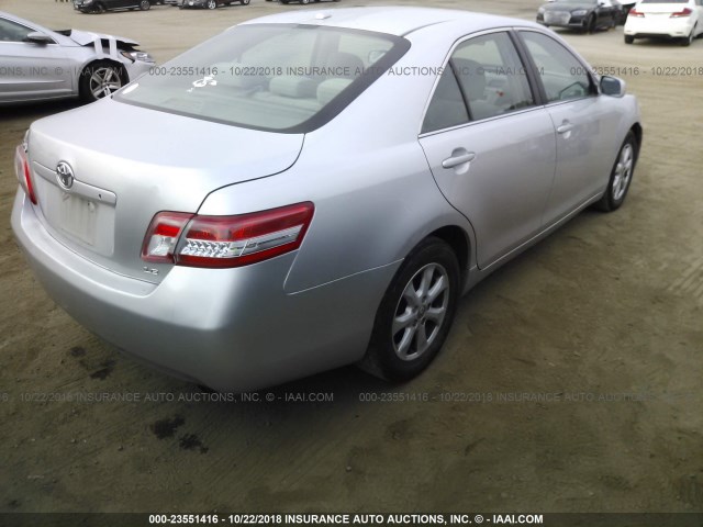 4T1BF3EK0BU771584 - 2011 TOYOTA CAMRY SE/LE/XLE SILVER photo 4