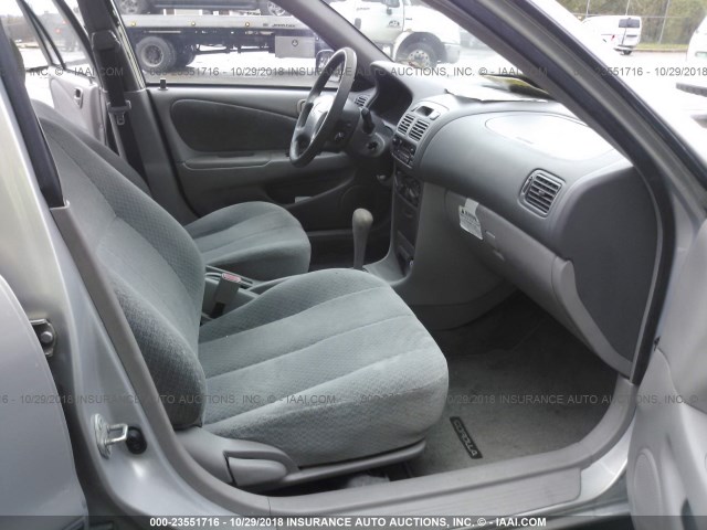 2T1BR12E0YC328761 - 2000 TOYOTA COROLLA VE/CE/LE 银色 照片 5