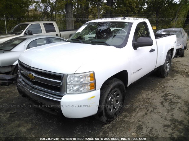 1GCEK14XX8Z197795 - 2008 CHEVROLET SILVERADO 1500 K1500 WHITE photo 2