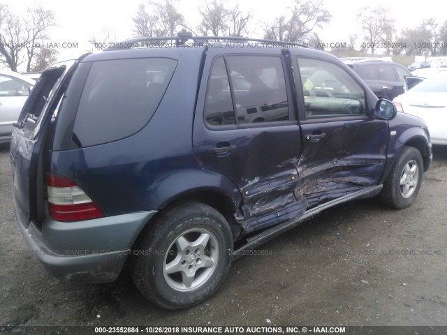 4JGAB54E7XA144436 - 1999 MERCEDES-BENZ ML 320 BLUE photo 4