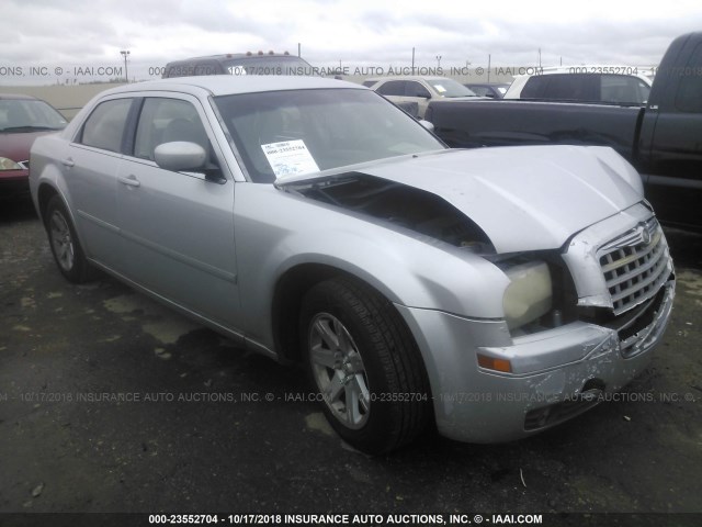 2C3KA53G67H715497 - 2007 CHRYSLER 300 TOURING SILVER photo 1