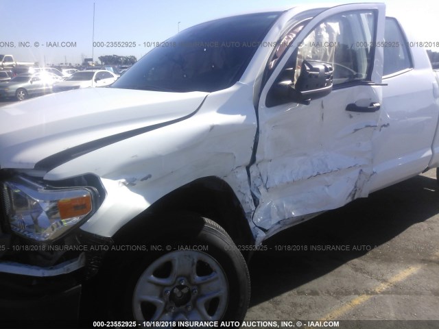 5TFRM5F14GX103691 - 2016 TOYOTA TUNDRA DOUBLE CAB SR/SR5 WHITE photo 6