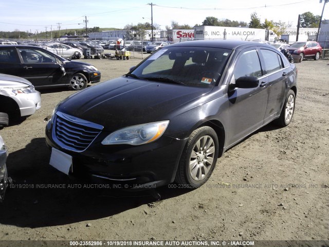 1C3BC4FBXBN566824 - 2011 CHRYSLER 200 LX BLACK photo 2