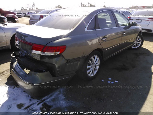 KMHFC46F96A099954 - 2006 HYUNDAI AZERA SE/LIMITED GRAY photo 4