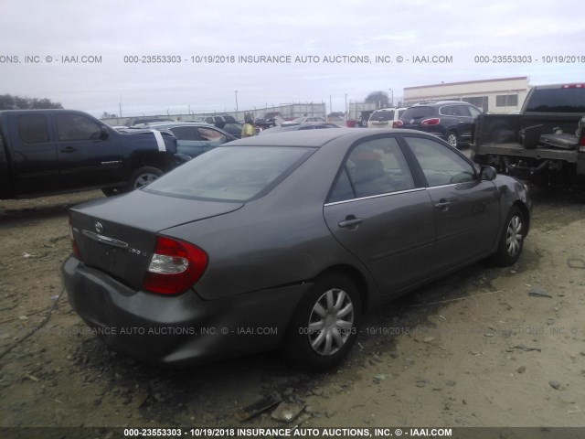 4T1BE32KX4U831543 - 2004 TOYOTA CAMRY LE/XLE/SE GRAY photo 4