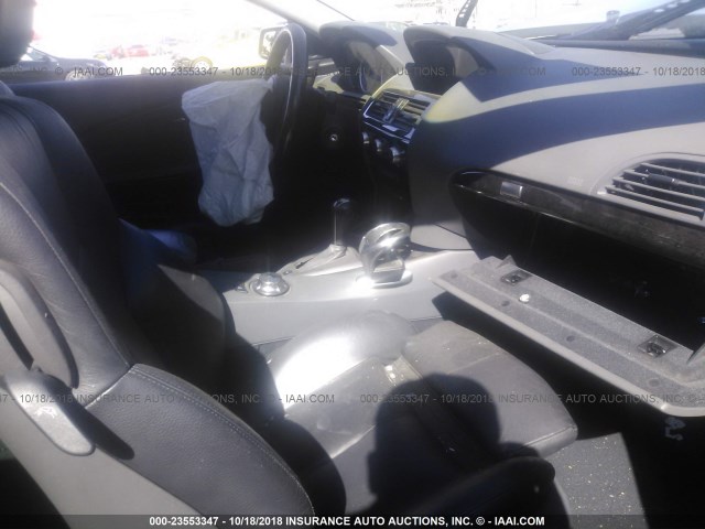 WBAEH73415B191880 - 2005 BMW 645 CI AUTOMATIC 银色 照片 5