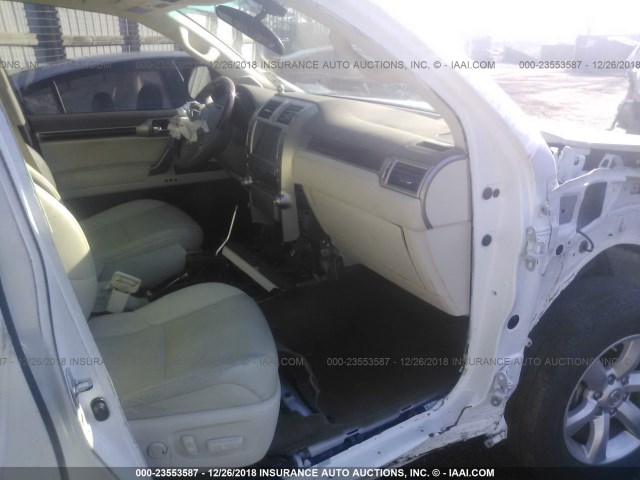 JTJBM7FX0B5028362 - 2011 LEXUS GX WHITE photo 5