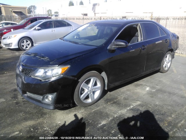 4T1BF1FK0CU017587 - 2012 TOYOTA CAMRY SE/LE/XLE 黑色 照片 2