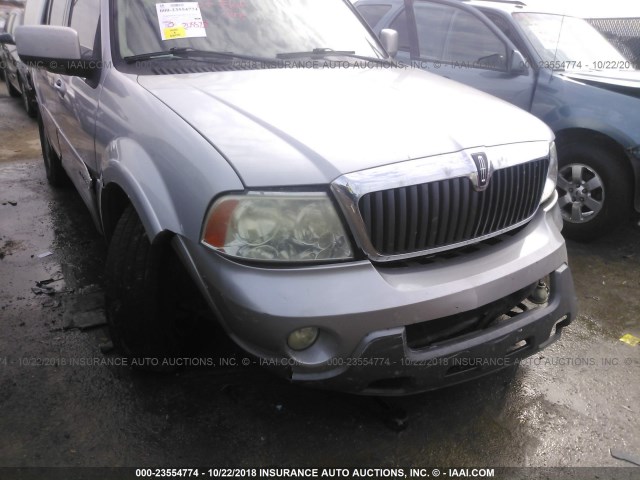 5LMFU27RX4LJ02482 - 2004 LINCOLN NAVIGATOR 银色 照片 6