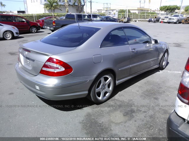 WDBTJ75J85F126601 - 2005 MERCEDES-BENZ CLK 500 GRAY photo 4