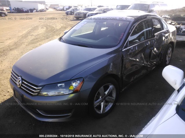 1VWBP7A33EC007985 - 2014 VOLKSWAGEN PASSAT SE GRAY photo 2