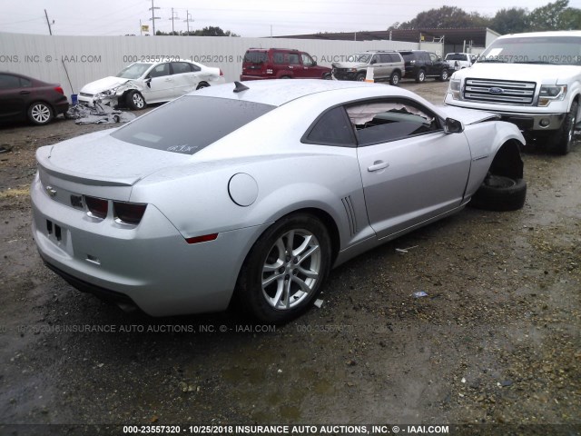 2G1FA1E30D9163042 - 2013 CHEVROLET CAMARO LS SILVER photo 4