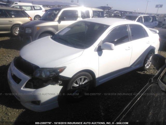 1NXBU40E29Z105768 - 2009 TOYOTA COROLLA S/LE/XLE WHITE photo 2