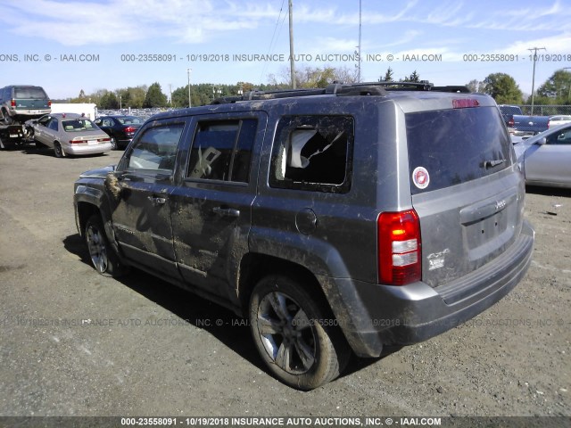 1C4NJRFB1CD574264 - 2012 JEEP PATRIOT LATITUDE SILVER photo 3