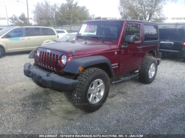 1C4AJWAG5DL503740 - 2013 JEEP WRANGLER SPORT MAROON photo 2