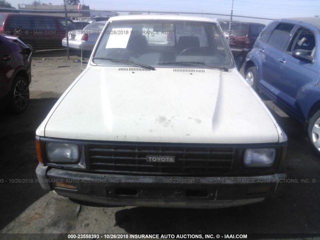 JT4RN50R5G0176864 - 1986 TOYOTA PICKUP 1/2 TON RN50 WHITE photo 6