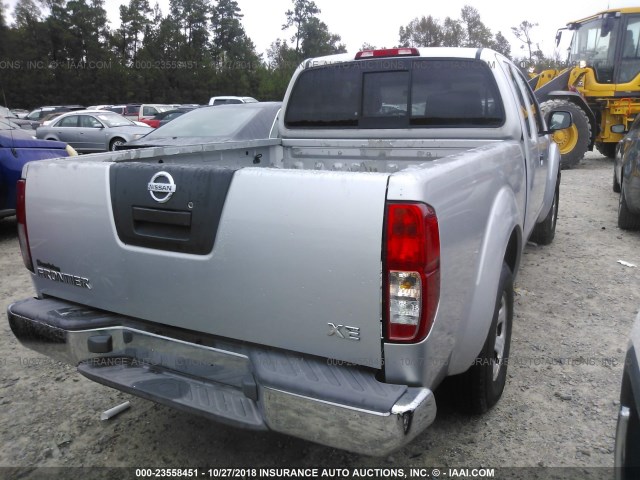 1N6BD06T56C412191 - 2006 NISSAN FRONTIER KING CAB XE SILVER photo 4