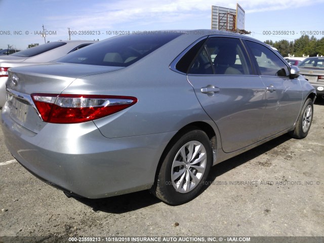 4T1BF1FK5GU252377 - 2016 TOYOTA CAMRY LE/XLE/SE/XSE SILVER photo 4