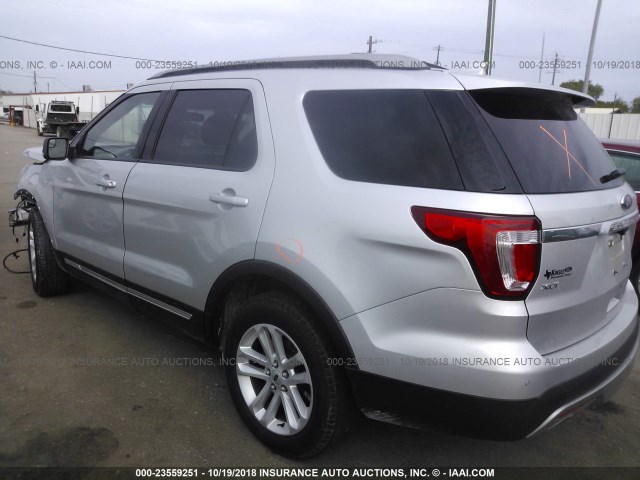 1FM5K7D88HGB62448 - 2017 FORD EXPLORER XLT SILVER photo 3