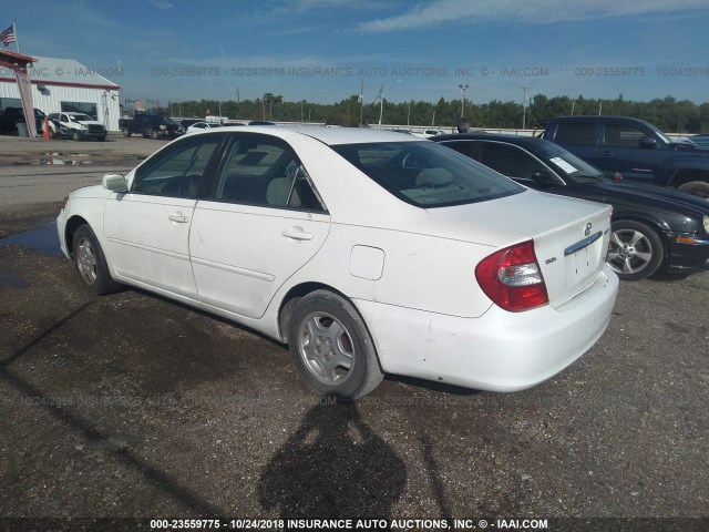 4T1BF32K53U038808 - 2003 TOYOTA CAMRY LE/XLE/SE WHITE photo 3