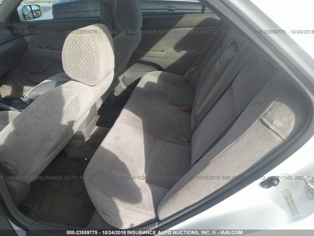 4T1BF32K53U038808 - 2003 TOYOTA CAMRY LE/XLE/SE WHITE photo 8