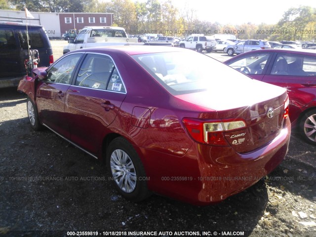4T1BF1FKXDU688086 - 2013 TOYOTA CAMRY L/SE/LE/XLE RED photo 3