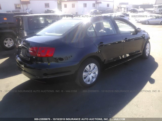 3VWD17AJ3EM388986 - 2014 VOLKSWAGEN JETTA SE BLACK photo 4