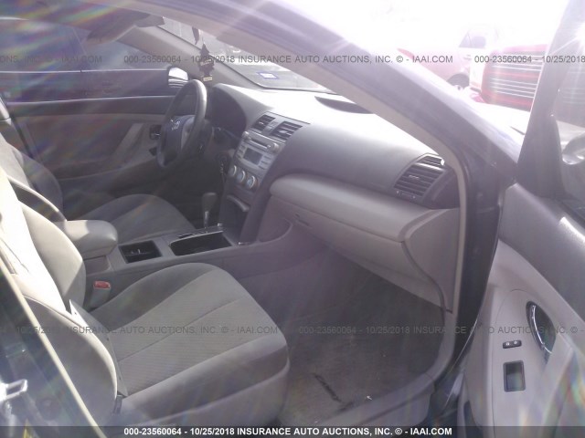 4T1BE46K17U059194 - 2007 TOYOTA CAMRY NEW GENERAT CE/LE/XLE/SE GRAY photo 5