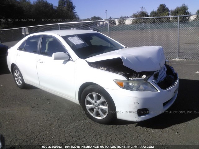 4T1BF3EK1BU705741 - 2011 TOYOTA CAMRY SE/LE/XLE WHITE photo 1