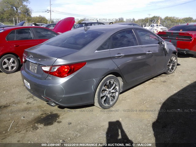 5NPEC4AC4CH355189 - 2012 HYUNDAI SONATA SE/LIMITED GRAY photo 4