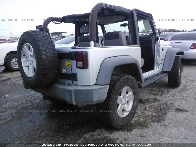 1J4FA24187L179350 - 2007 JEEP WRANGLER X SILVER photo 4