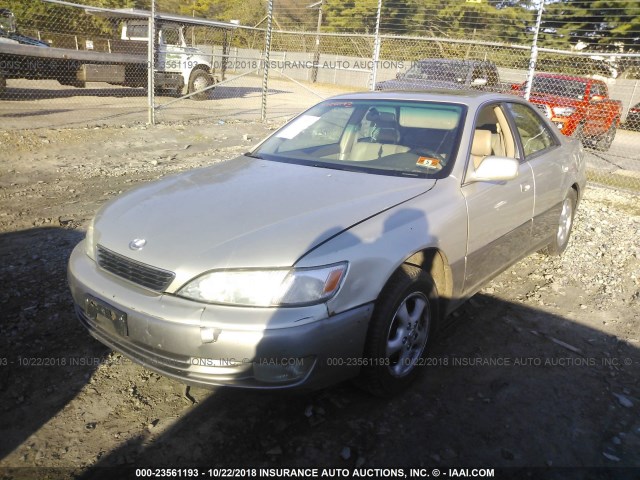 JT8BF28GXX0227001 - 1999 LEXUS ES 300 TAN photo 2