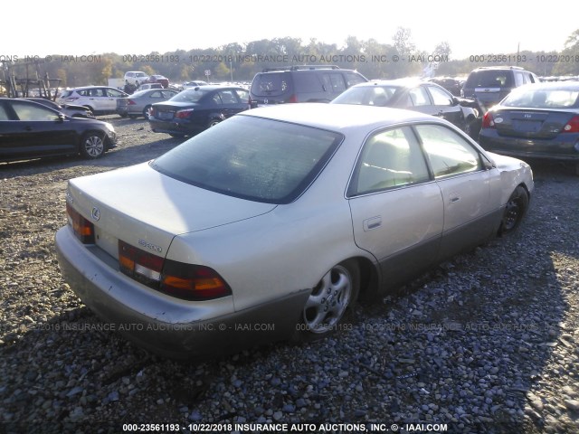 JT8BF28GXX0227001 - 1999 LEXUS ES 300 TAN photo 4