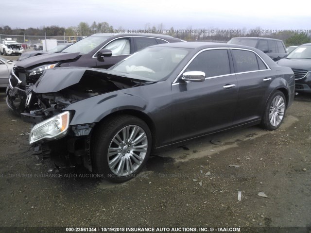 2C3CCAEG5DH600437 - 2013 CHRYSLER 300C GRAY photo 2