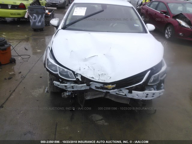 1G1BC5SM9H7246747 - 2017 CHEVROLET CRUZE LS WHITE photo 6