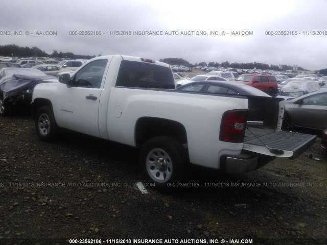 1GCNCPEX8DZ227594 - 2013 CHEVROLET SILVERADO C1500 WHITE photo 3