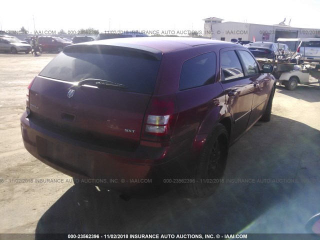 2D4FV47V87H626134 - 2007 DODGE MAGNUM SXT RED photo 4