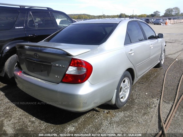 4T1BF32K92U501290 - 2002 TOYOTA CAMRY LE/XLE/SE SILVER photo 4