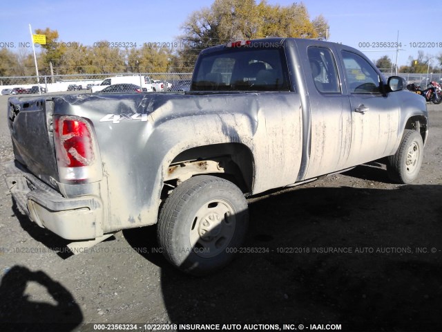 1GT22ZCG9BZ155256 - 2011 GMC SIERRA K2500 HEAVY DUTY GRAY photo 4