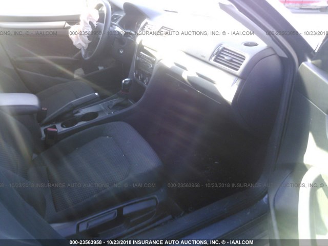 1VWAT7A37EC094796 - 2014 VOLKSWAGEN PASSAT S ნაცრისფერი ფოტო 5