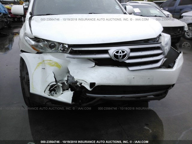 5TDDK3EH9CS093615 - 2012 TOYOTA HIGHLANDER LIMITED WHITE photo 6